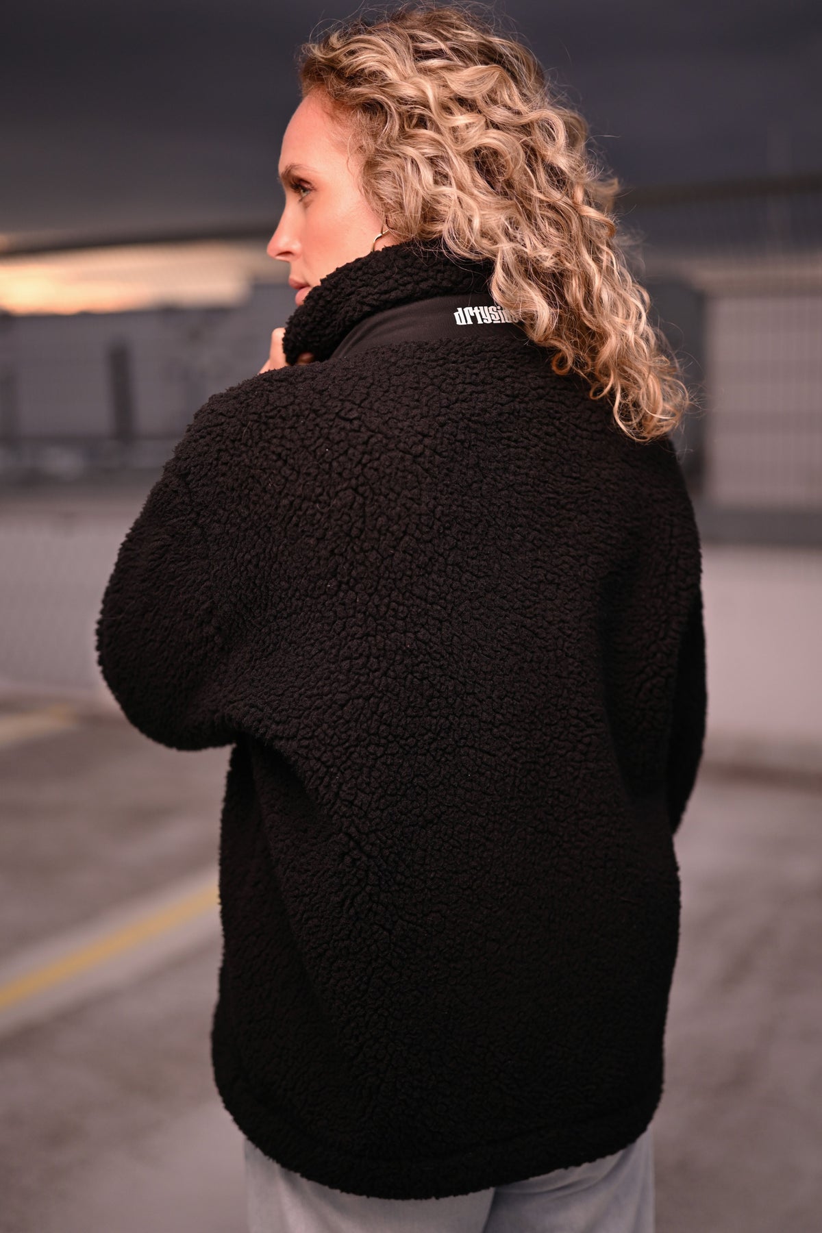 SHERPA JACKET - URABN ORIGIN