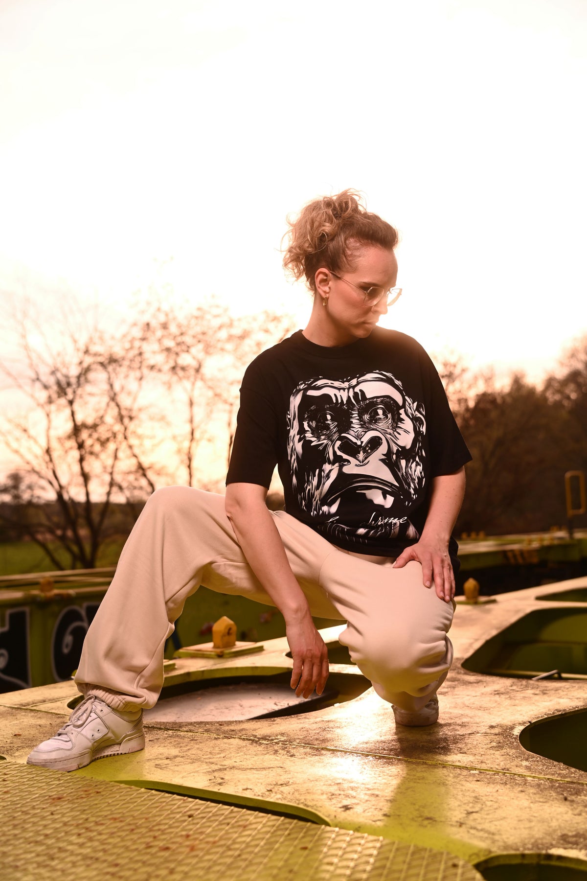 BIO BOXY TEE - CHROME GORILLA