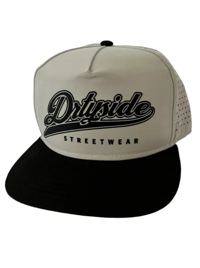 SNAPBACK CAP – LIGHTGREY