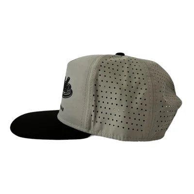 SNAPBACK CAP – LIGHTGREY